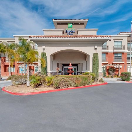 Holiday Inn Express Hotel & Suites Lake Elsinore By Ihg Extérieur photo