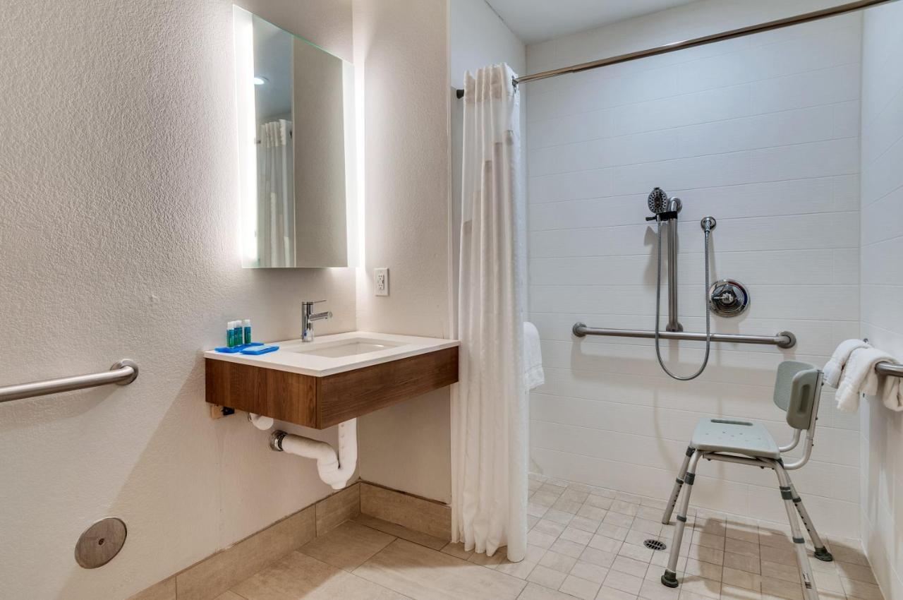 Holiday Inn Express Hotel & Suites Lake Elsinore By Ihg Extérieur photo