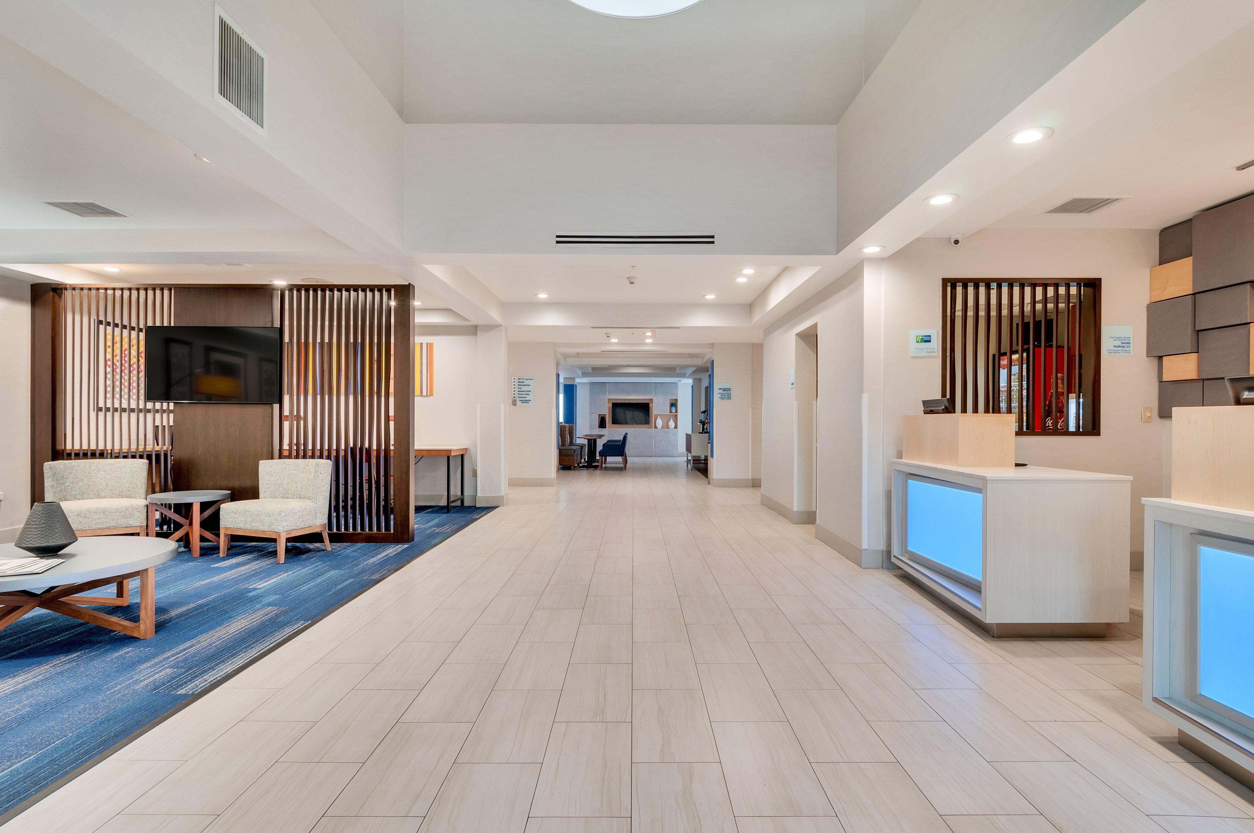 Holiday Inn Express Hotel & Suites Lake Elsinore By Ihg Extérieur photo