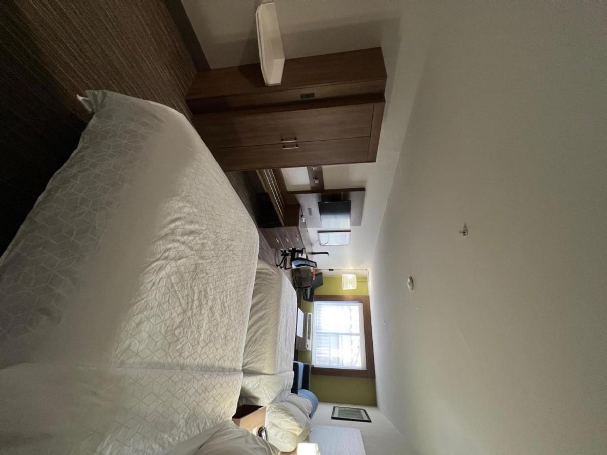 Holiday Inn Express Hotel & Suites Lake Elsinore By Ihg Extérieur photo