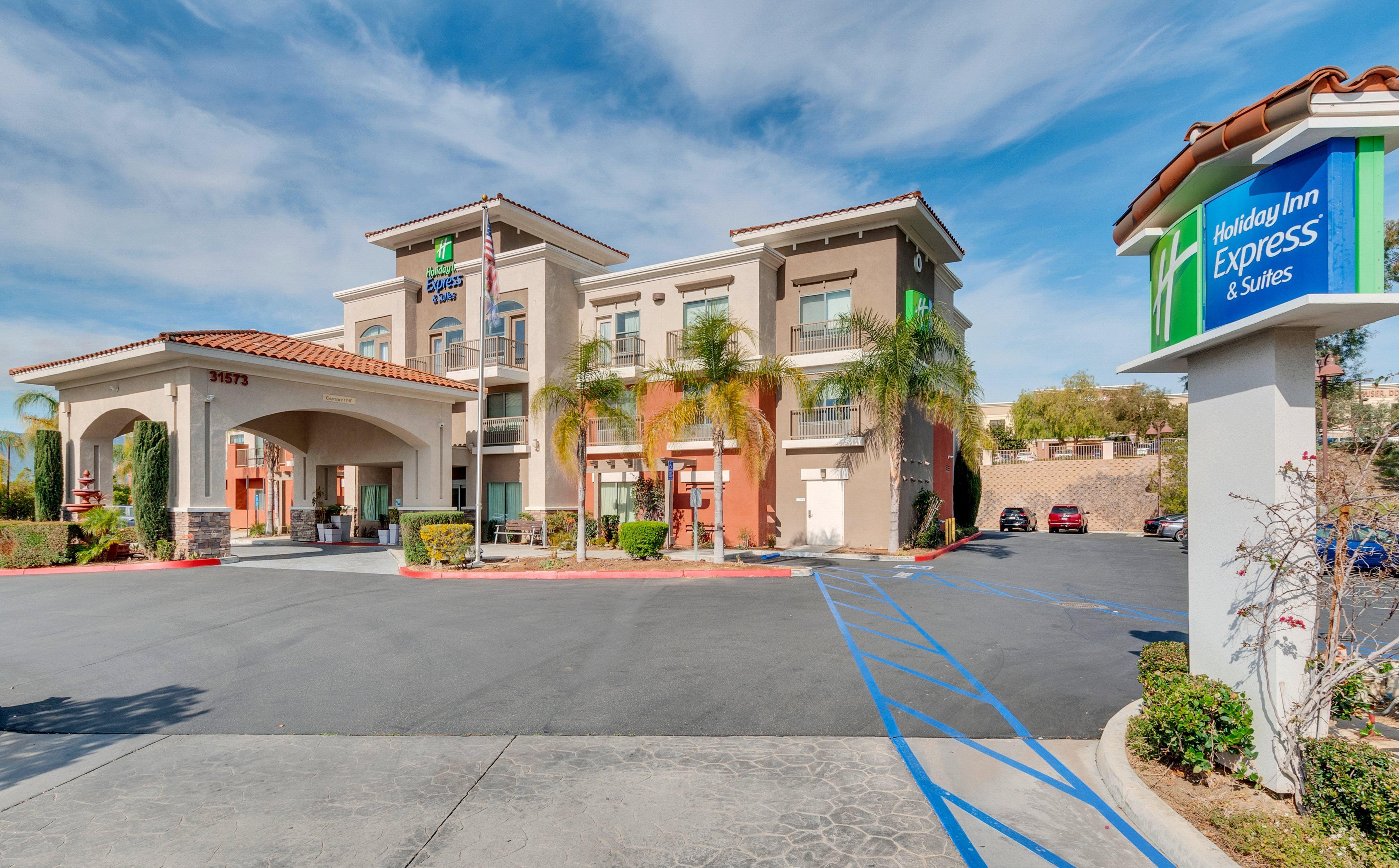 Holiday Inn Express Hotel & Suites Lake Elsinore By Ihg Extérieur photo