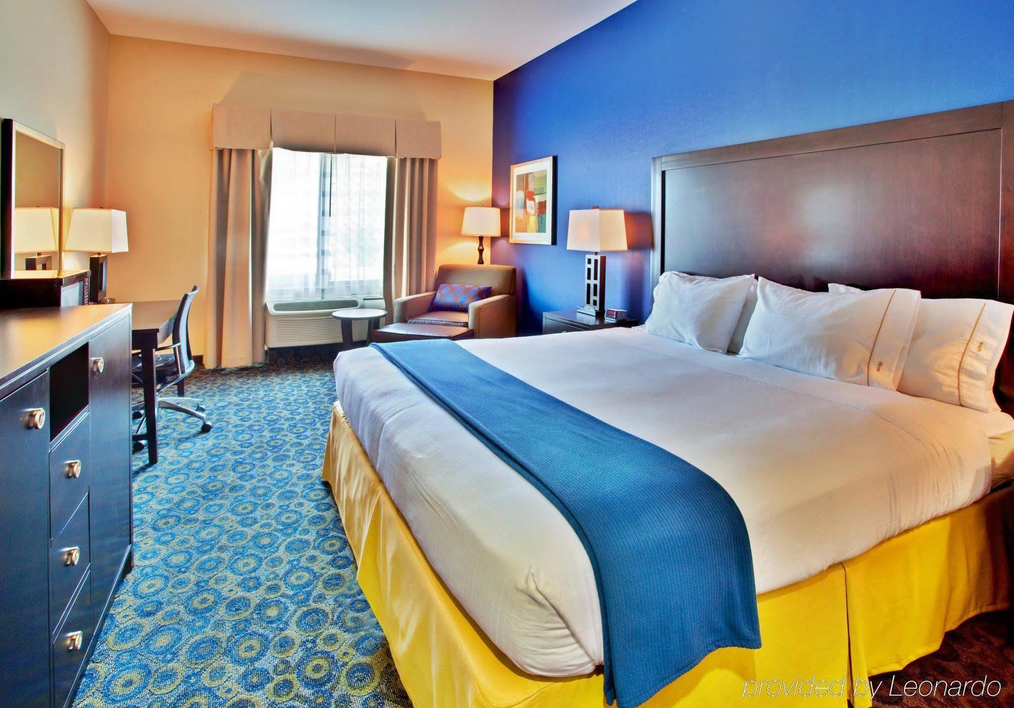 Holiday Inn Express Hotel & Suites Lake Elsinore By Ihg Extérieur photo