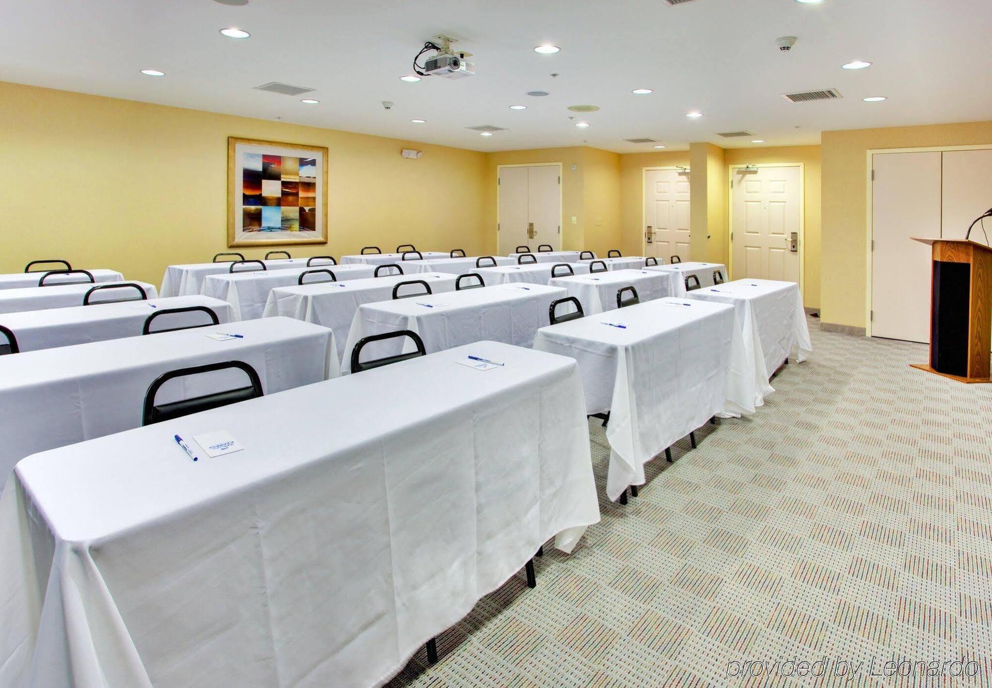 Holiday Inn Express Hotel & Suites Lake Elsinore By Ihg Extérieur photo